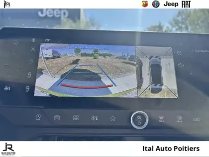 Photo 12 Jeep Compass  1.2 Turbo T3 145ch e-Hybrid First Edition BVR6