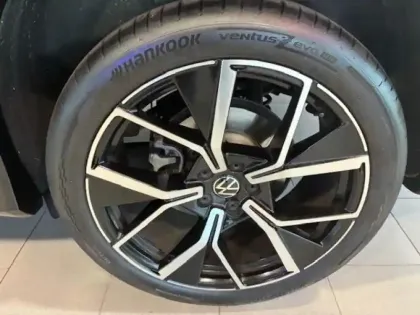 Photo 6 Volkswagen Tayron  1.5 eTSI 150ch R-Line Edition DSG7 7 places