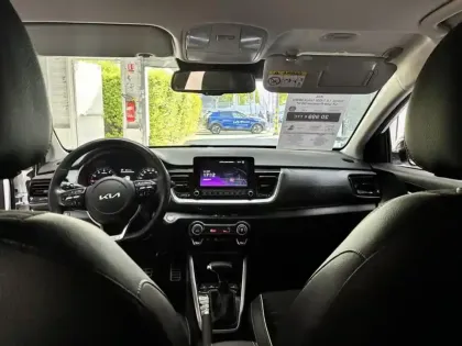 Photo 12 Kia Stonic  1.0 T-GDi 120ch MHEV GT Line Premium DCT7