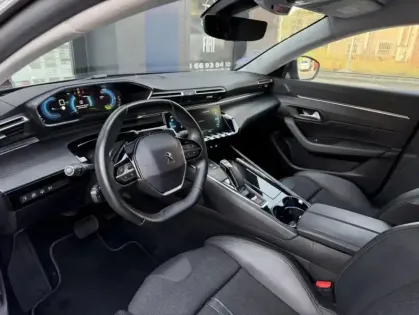 Photo 31 Peugeot 508 II HYBRID 225 E-EAT8 ALLURE BUSINESS