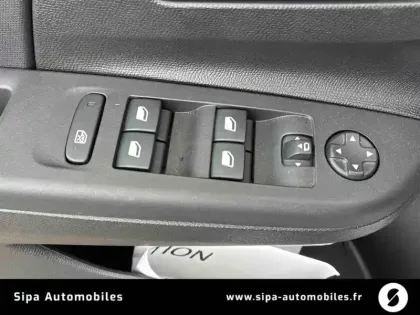 Photo 20 Opel Corsa  Electrique 136 ch & Batterie 50 kWh