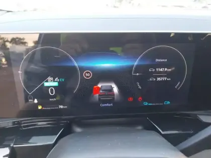 Photo 11 Renault Austral  E-Tech hybrid 200