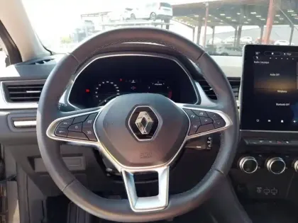 Photo 10 Renault Captur  mild hybrid 140