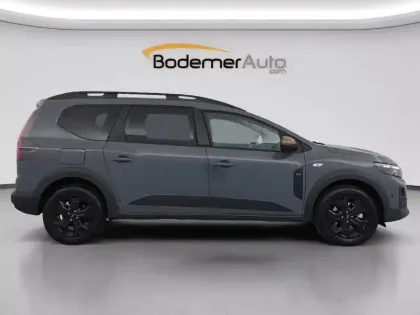 Photo 35 Dacia Jogger  Hybrid 155 7 pl