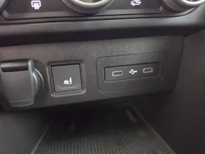 Photo 87 Dacia Jogger  Hybrid 155 7 pl