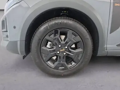 Photo 165 Dacia Jogger  Hybrid 155 7 pl