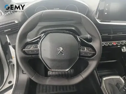 Photo 15 Peugeot 2008  PureTech 130 S&S BVM6