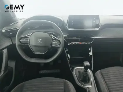 Photo 7 Peugeot 2008  PureTech 130 S&S BVM6
