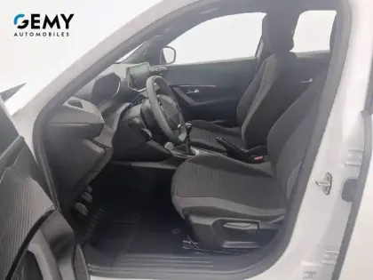 Photo 8 Peugeot 2008  PureTech 130 S&S BVM6