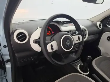 Photo 32 Renault Twingo  III SCe 65