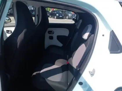 Photo 14 Renault Twingo  III SCe 65