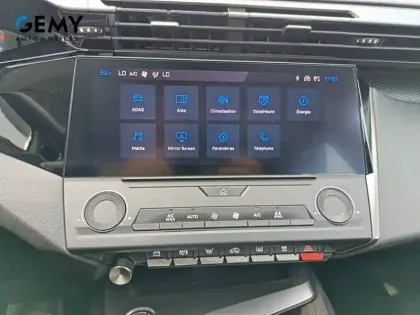 Photo 40 Peugeot 308  PHEV 180 e-EAT8