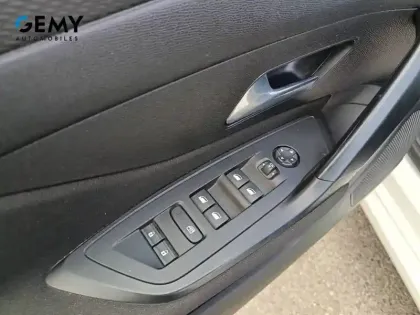 Photo 11 Peugeot 308  PHEV 180 e-EAT8