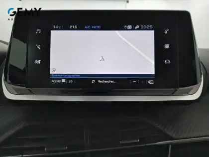 Photo 13 Peugeot 2008  PureTech 100 S&S BVM6