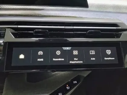 Photo 54 Peugeot 5008  Hybrid 145 ch e-DCS6