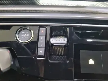 Photo 38 Peugeot 5008  Hybrid 145 ch e-DCS6