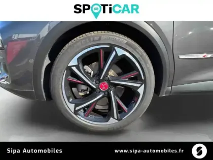 Photo 8 DS DS 7 DS7 Crossback Hybride E-Tense 225 EAT8