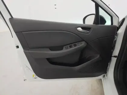 Photo 72 Renault Clio  E-Tech full hybrid 145