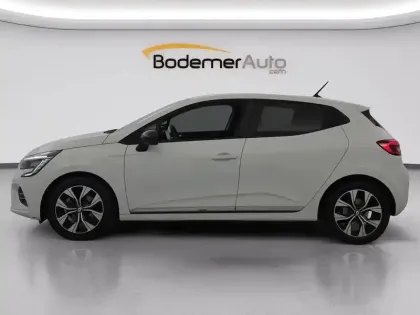 Photo 16 Renault Clio  E-Tech full hybrid 145
