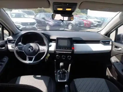 Photo 9 Renault Clio  E-Tech full hybrid 145