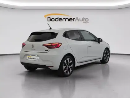 Photo 19 Renault Clio  E-Tech full hybrid 145
