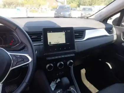 Photo 13 Renault Captur  E-Tech full hybrid 145