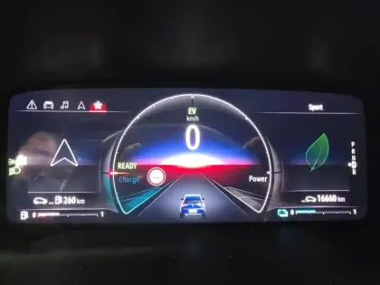 Photo 101 Renault Clio  E-Tech full hybrid 145
