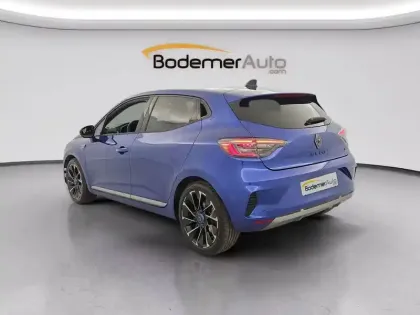 Photo 182 Renault Clio  E-Tech full hybrid 145