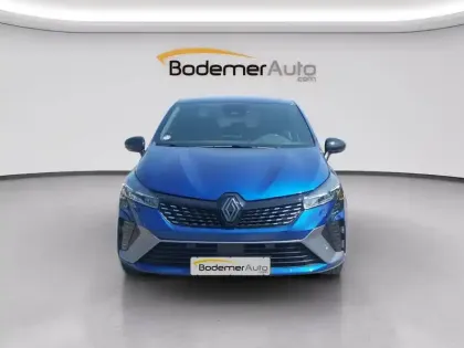 Photo 7 Renault Clio  E-Tech full hybrid 145