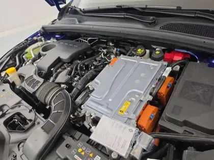 Photo 58 Renault Clio  E-Tech full hybrid 145