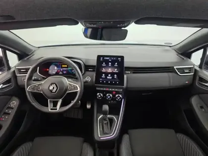Photo 33 Renault Clio  E-Tech full hybrid 145