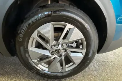Photo 12 Peugeot 408  PureTech 130 ch S&S EAT8