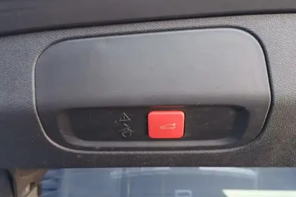 Photo 25 Peugeot 408  PHEV 225 e-EAT8