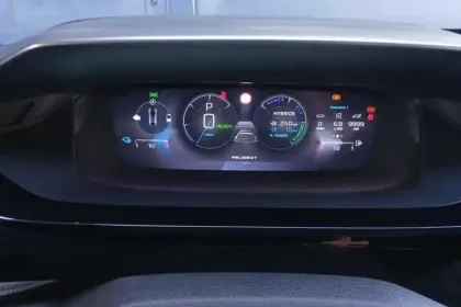Photo 18 Peugeot 408  PHEV 225 e-EAT8