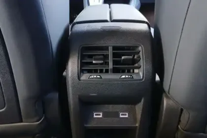 Photo 37 Peugeot 408  PHEV 225 e-EAT8