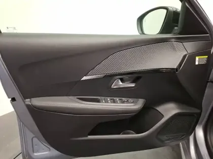 Photo 14 Peugeot 208  Hybrid 100 e-DCS6