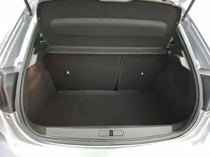 Photo 8 Peugeot 208  Hybrid 100 e-DCS6