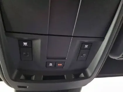 Photo 26 Peugeot 3008  Hybrid 145 e-DCS6