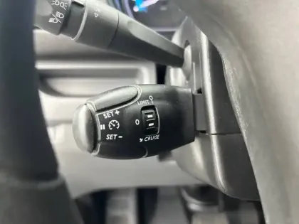 Photo 17 Peugeot Expert  Standard Electrique 50 kWh 136ch