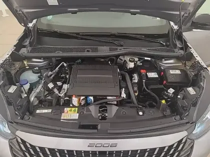 Photo 25 Peugeot 2008  Electrique 54 kWh 156 ch
