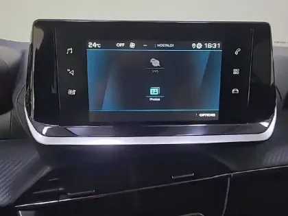 Photo 49 Peugeot 2008  PureTech 130 S&S EAT8
