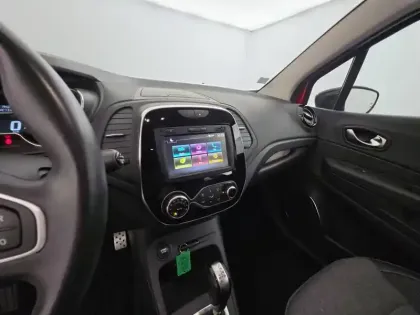 Photo 347 Renault Captur  TCe 150 FAP EDC