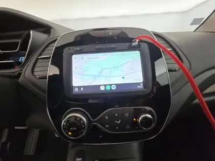 Photo 379 Renault Captur  TCe 150 FAP EDC