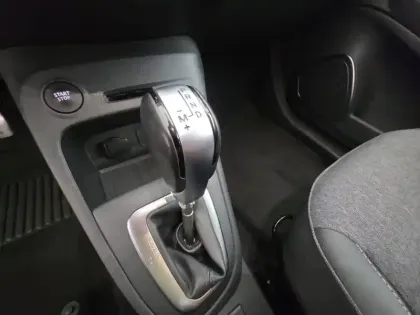 Photo 129 Renault Captur  TCe 150 FAP EDC