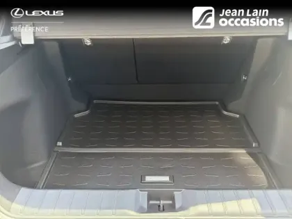 Photo 9 Lexus Lbx  2WD