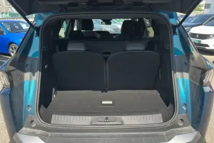 Photo 8 Peugeot 5008  Hybrid 136 e-DCS6