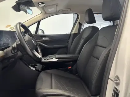 Photo 10 BMW Serie 2 Active Tourer 218d 150 ch DKG7