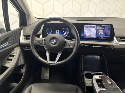 Photo 13 BMW Serie 2 Active Tourer 218d 150 ch DKG7