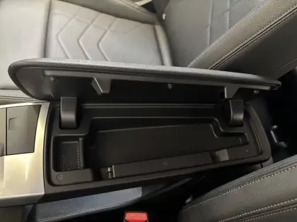 Photo 31 BMW Serie 2 Active Tourer 218d 150 ch DKG7