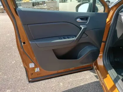 Photo 10 Renault Captur  TCe 140 EDC - 21